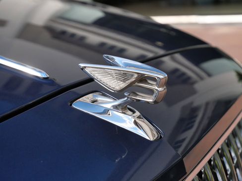 Used 2021 Bentley Flying Spur W12 image 9