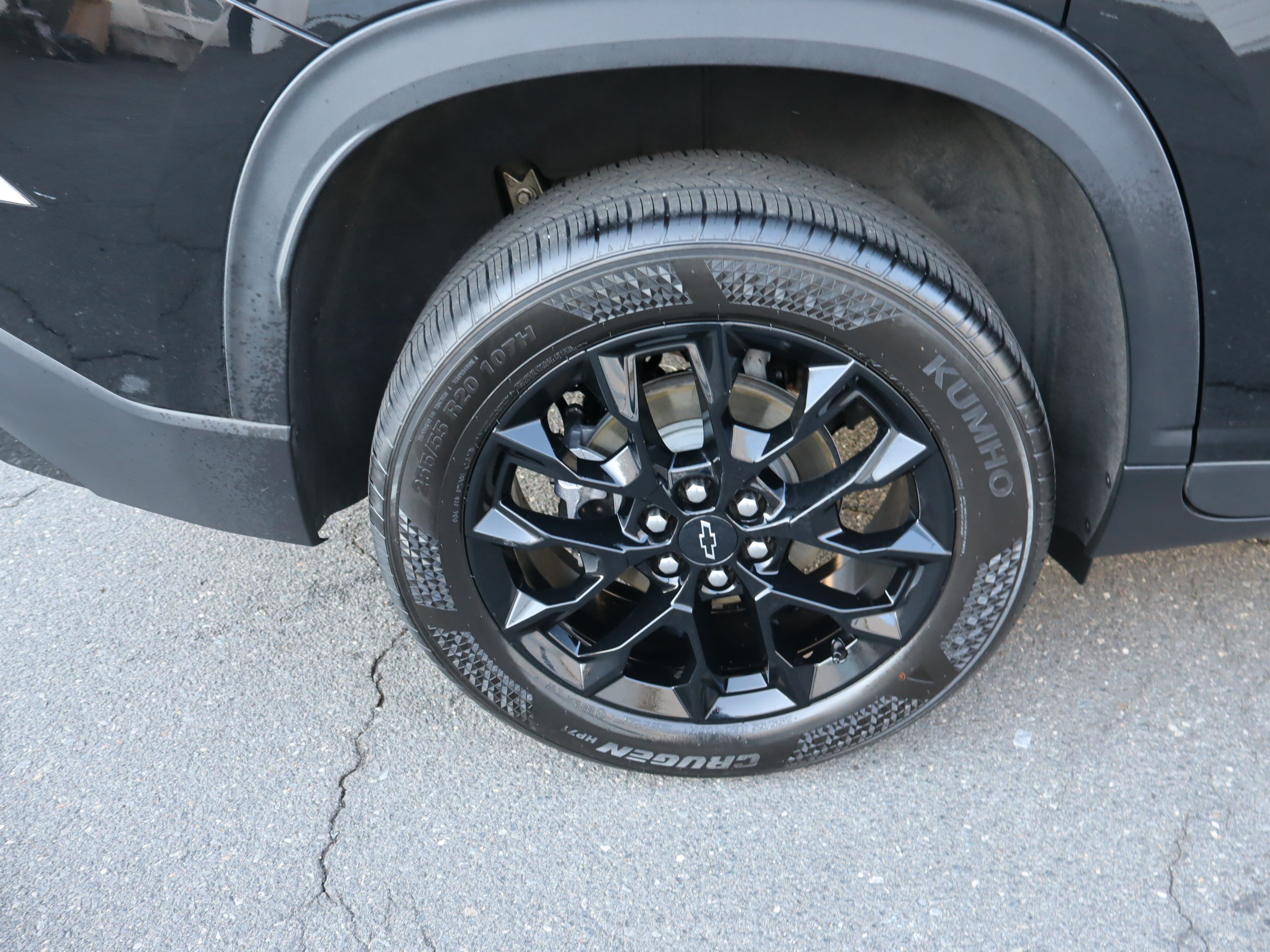 Used 2024 Chevrolet Traverse LT w/ Midnight/Sport Edition FWD image 40