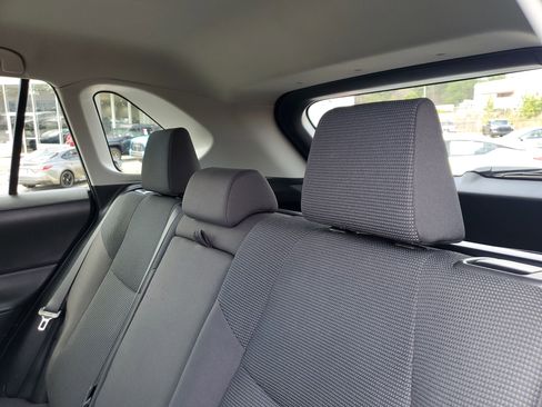 Used 2024 Toyota RAV4 LE image 9