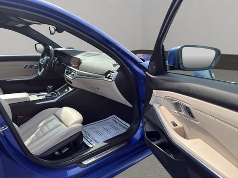 Used 2020 BMW 330i xDrive Sedan w/ Executive Package image 18