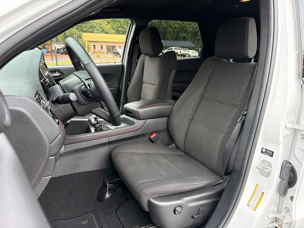 Used 2025 Dodge Durango GT RWD image 18