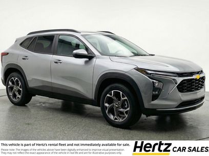 Used 2025 Chevrolet Trax LT