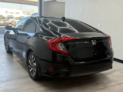 Used 2017 Honda Civic EX image 4