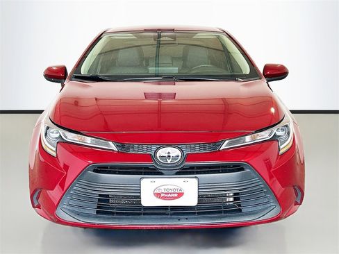 Used 2024 Toyota Corolla LE image 2