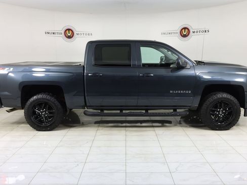 Used 2018 Chevrolet Silverado 1500 LT w/ All Star Edition AWD/4WD image 2