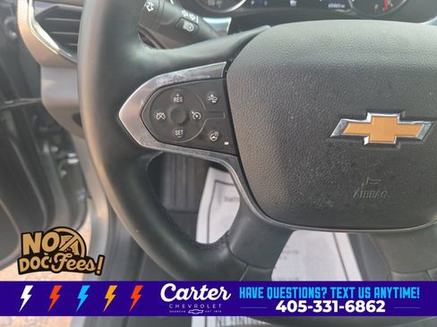 Used 2023 Chevrolet Traverse Premier FWD image 18