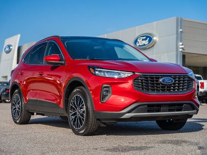 New 2025 Ford Escape SE