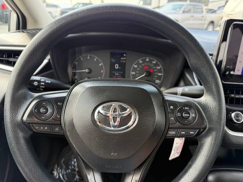 Used 2024 Toyota Corolla LE image 28