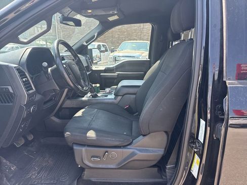 Used 2018 Ford F150 XLT w/ Equipment Group 302A Luxury AWD/4WD image 10
