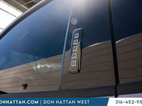 Used 2023 Ford F150 Lariat AWD/4WD image 33