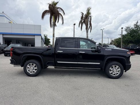 New 2026 Chevrolet Silverado 2500 High Country w/ Technology Package AWD/4WD image 4