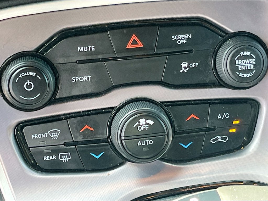 Used 2019 Dodge Challenger SXT w/ Blacktop Package RWD image 15
