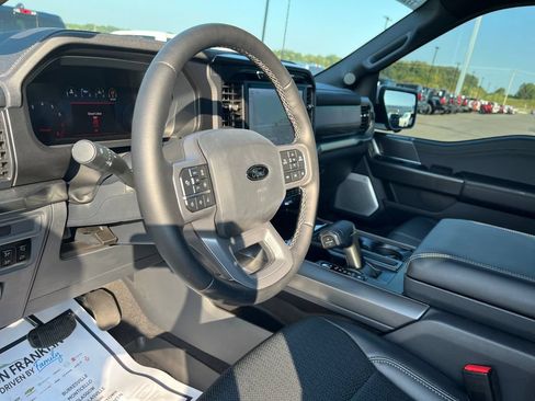 Used 2025 Ford F150 Lariat w/ Equipment Group 502A High AWD/4WD image 15