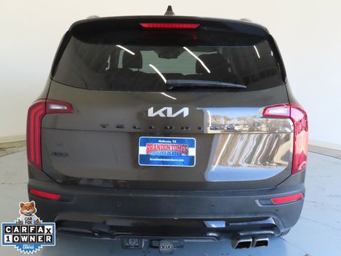 Used 2022 Kia Telluride EX w/ EX Premium Package image 5
