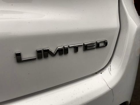 Used 2022 Jeep Compass Limited AWD/4WD image 10