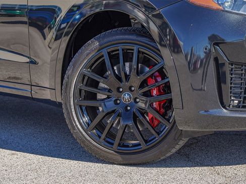 Certified 2022 Maserati Levante Modena image 2