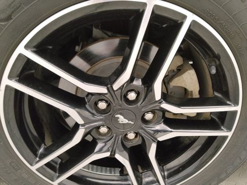 Used 2020 Ford Mustang Premium RWD image 31