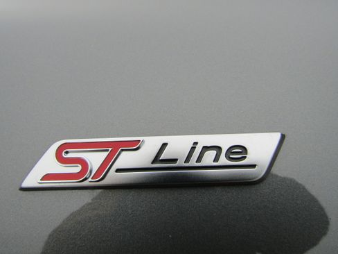 New 2025 Ford Escape ST-Line Elite image 11