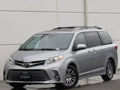 Used 2018 Toyota Sienna XLE