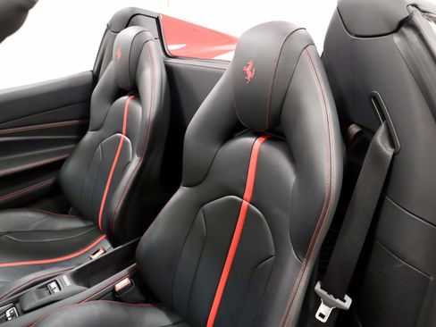 Certified 2022 Ferrari F8 Tributo RWD image 21