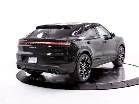Certified 2026 Porsche Cayenne S AWD/4WD image 7