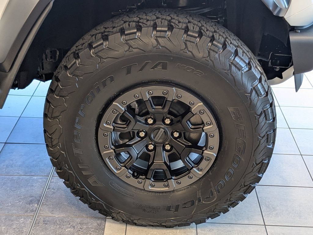 New 2025 Ford Bronco Raptor w/ Interior Carbon Fiber Pack AWD/4WD image 9