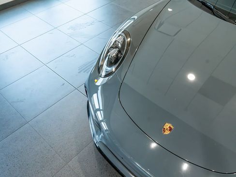 Certified 2017 Porsche 911 Turbo S AWD/4WD image 31