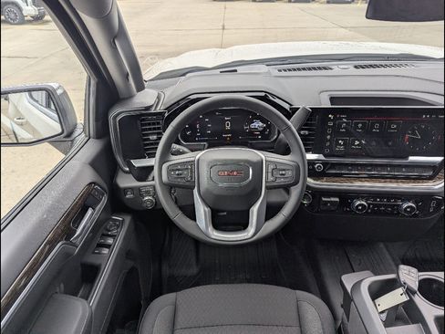New 2026 GMC Sierra 1500 SLE w/ X31 Off-Road Package AWD/4WD image 3