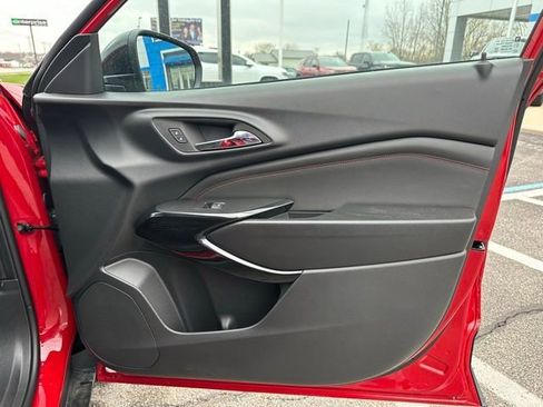 New 2026 Chevrolet Trax RS w/ Sunroof Package FWD image 10