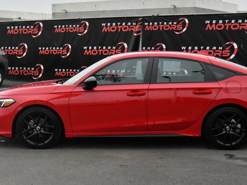 Used 2025 Honda Civic Sport image 4