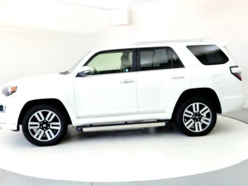 Certified 2023 Toyota 4Runner Limited AWD/4WD image 3