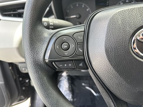 Certified 2025 Toyota Corolla LE FWD image 19