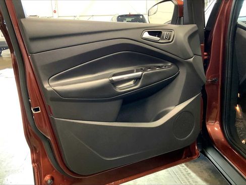 Used 2018 Ford Escape SEL image 21