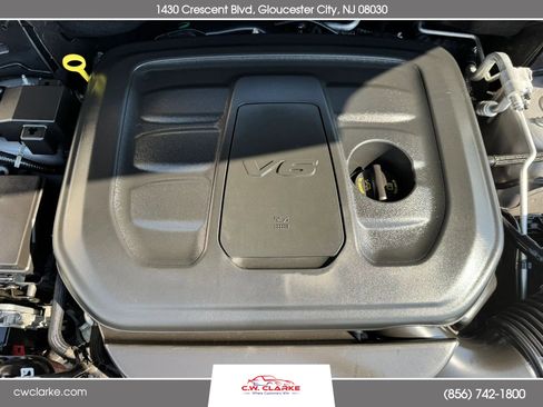 Used 2019 Jeep Grand Cherokee Altitude image 24
