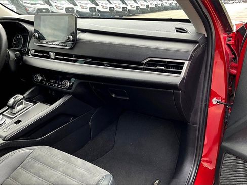Used 2023 Mitsubishi Outlander SE image 15