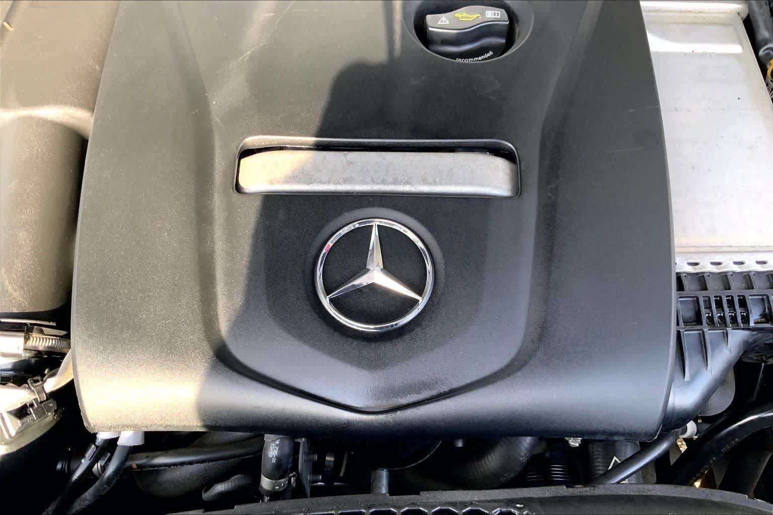 Used 2019 Mercedes-Benz GLC 300 4MATIC image 30
