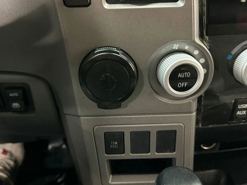 Used 2013 Toyota Sequoia SR5 image 33