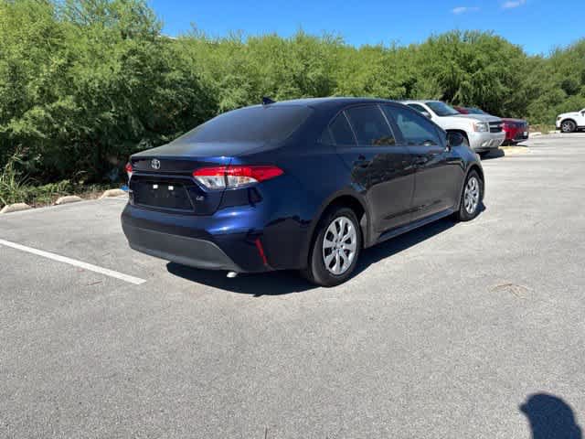 Used 2025 Toyota Corolla LE FWD image 5