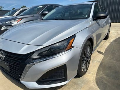 Used 2024 Nissan Altima 2.5 SV