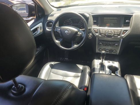 Certified 2020 Nissan Pathfinder SL w/ Cargo Package FWD image 24