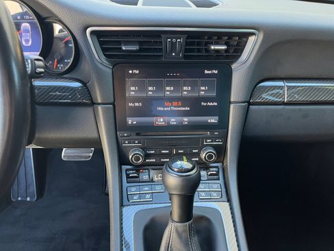 Used 2019 Porsche 911 Carrera RWD image 23