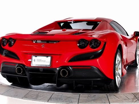 Used 2023 Ferrari F8 Tributo image 11