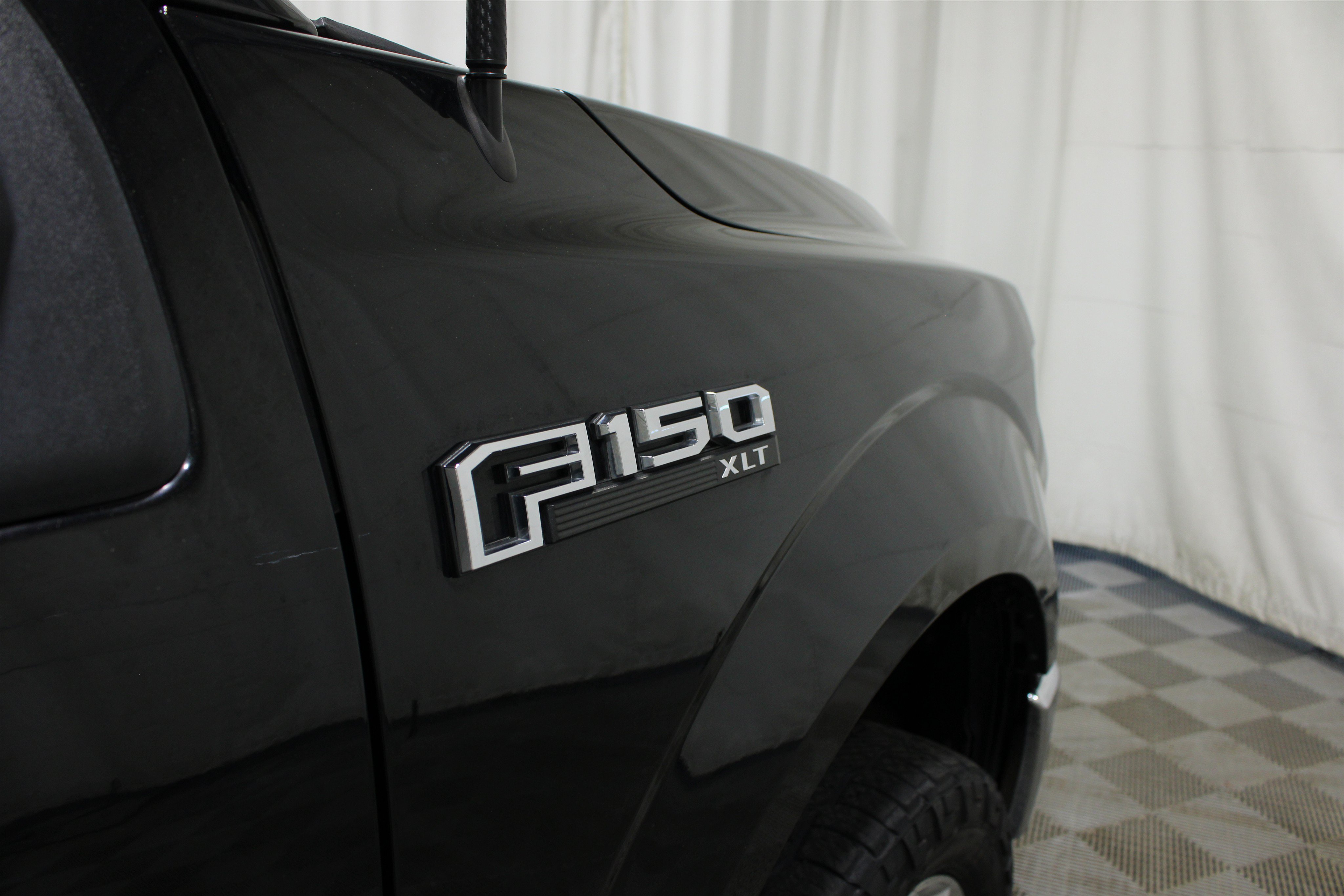 Used 2015 Ford F150 XLT w/ Equipment Group 301A Mid AWD/4WD image 26