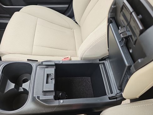 Used 2022 Subaru Legacy Premium image 32