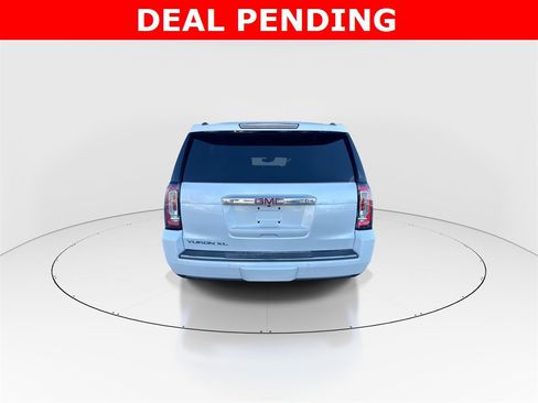Used 2018 GMC Yukon XL Denali w/ Denali Ultimate Package image 7