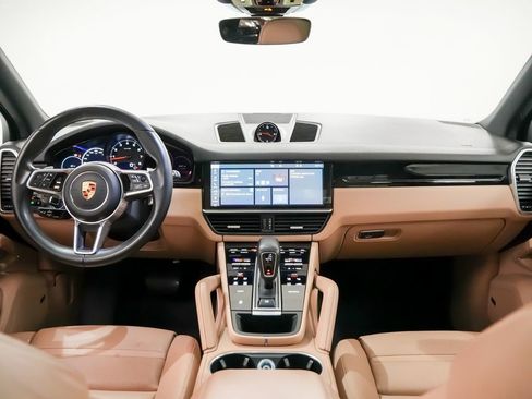 Certified 2021 Porsche Cayenne image 21
