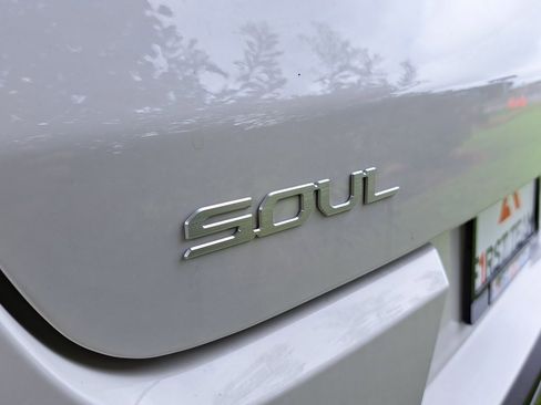 New 2025 Kia Soul EX image 13