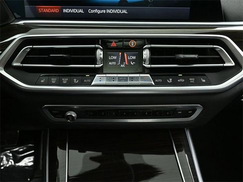 Used 2019 BMW X5 xDrive40i w/ M Sport Package image 39