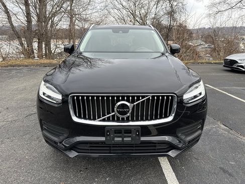 Used 2021 Volvo XC90 T6 Momentum w/ Climate Package image 2
