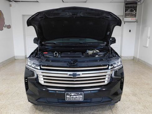 Used 2023 Chevrolet Suburban High Country w/ Max Trailering Package AWD/4WD image 15